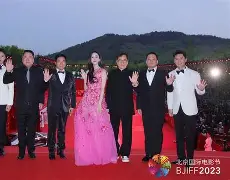 雄鹿对阵凯尔特人的首发